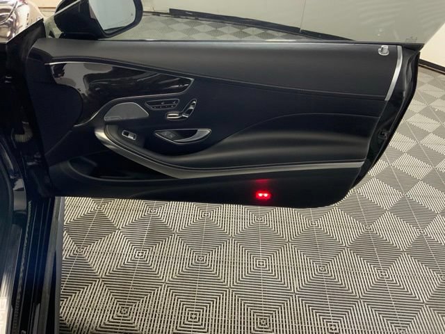 Used 2015 Mercedes-Benz S 63 AMG 4MATIC Coupe image 38