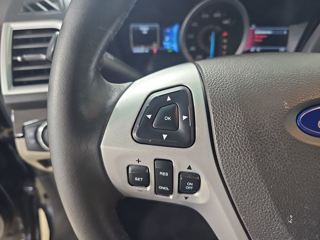 Used 2015 Ford Explorer Limited AWD/4WD image 23