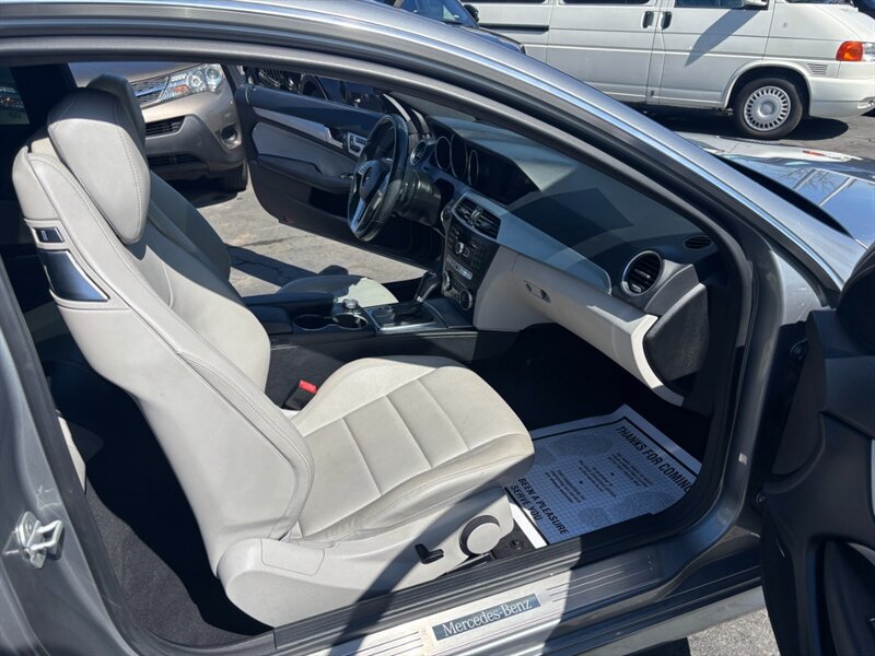 Used 2014 Mercedes-Benz C 250 Coupe image 9