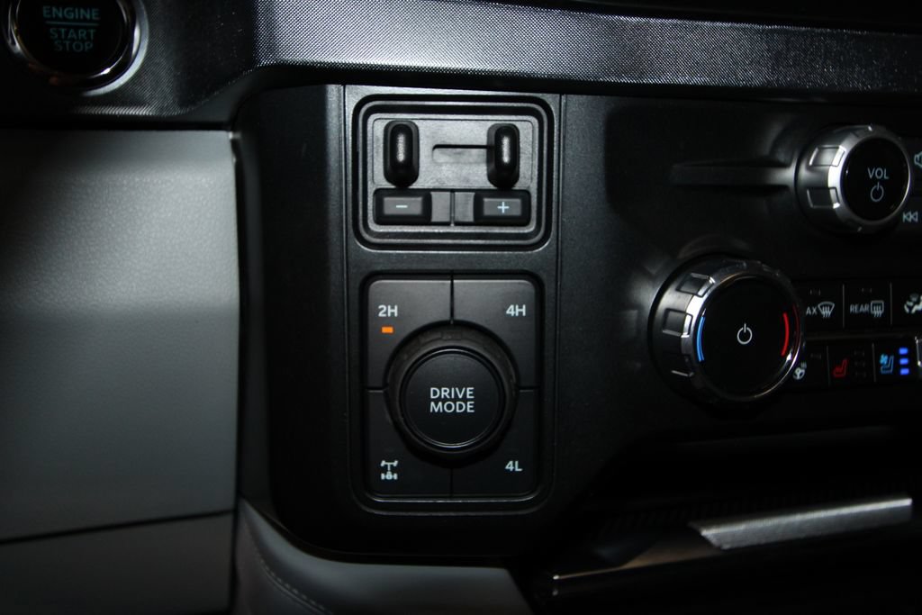 Used 2024 Ford F250 Limited AWD/4WD image 18