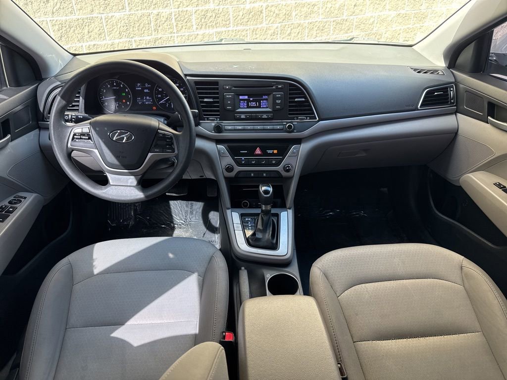 Used 2017 Hyundai Elantra SE image 9