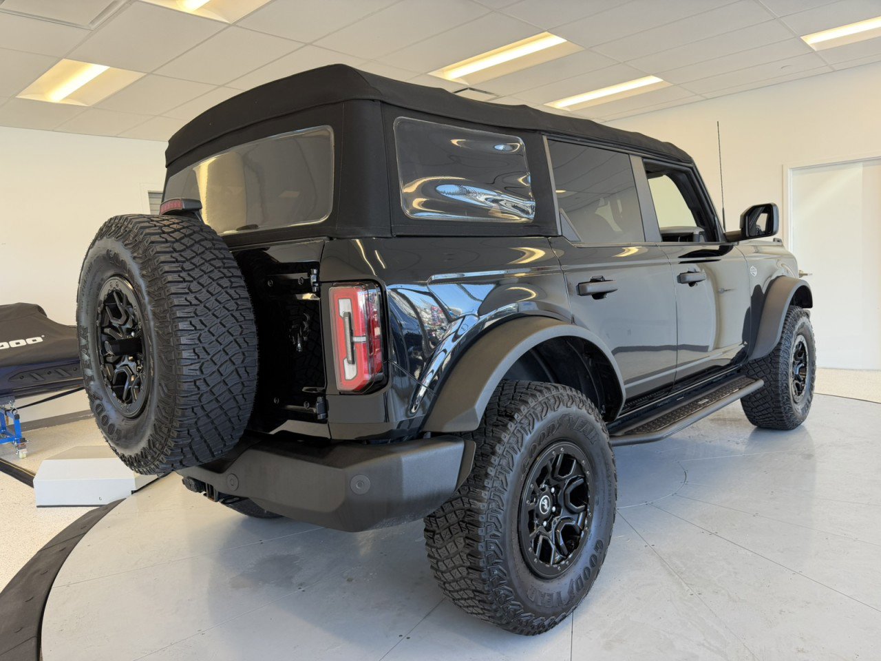 Used 2022 Ford Bronco Wildtrak image 59