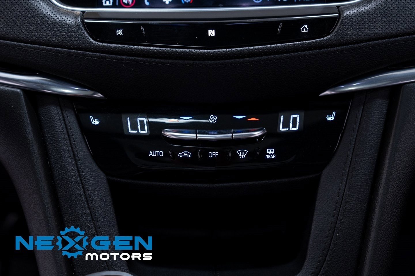 Used 2021 Cadillac XT5 Premium Luxury image 17