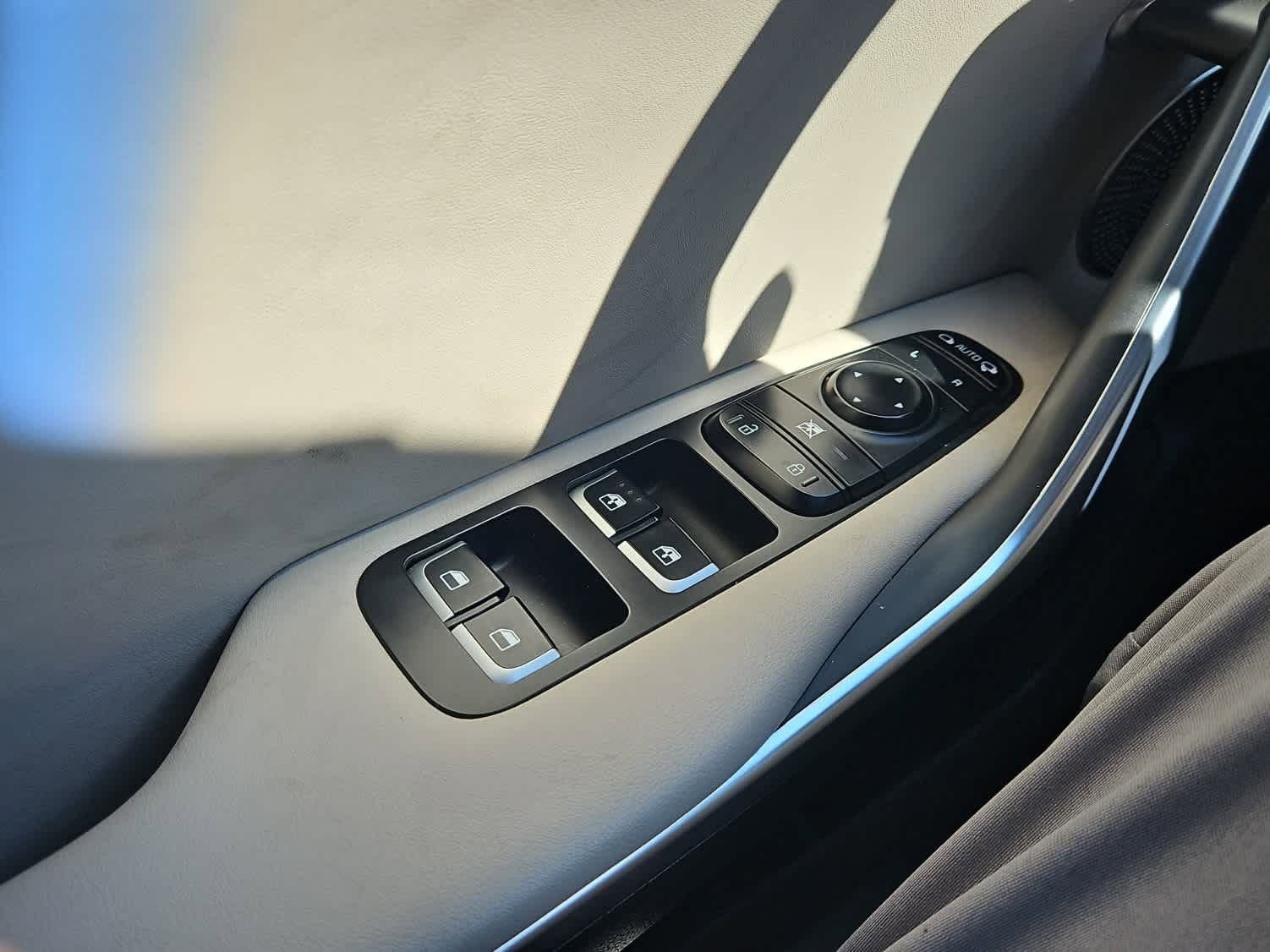 Used 2018 Kia Stinger GT2 image 19