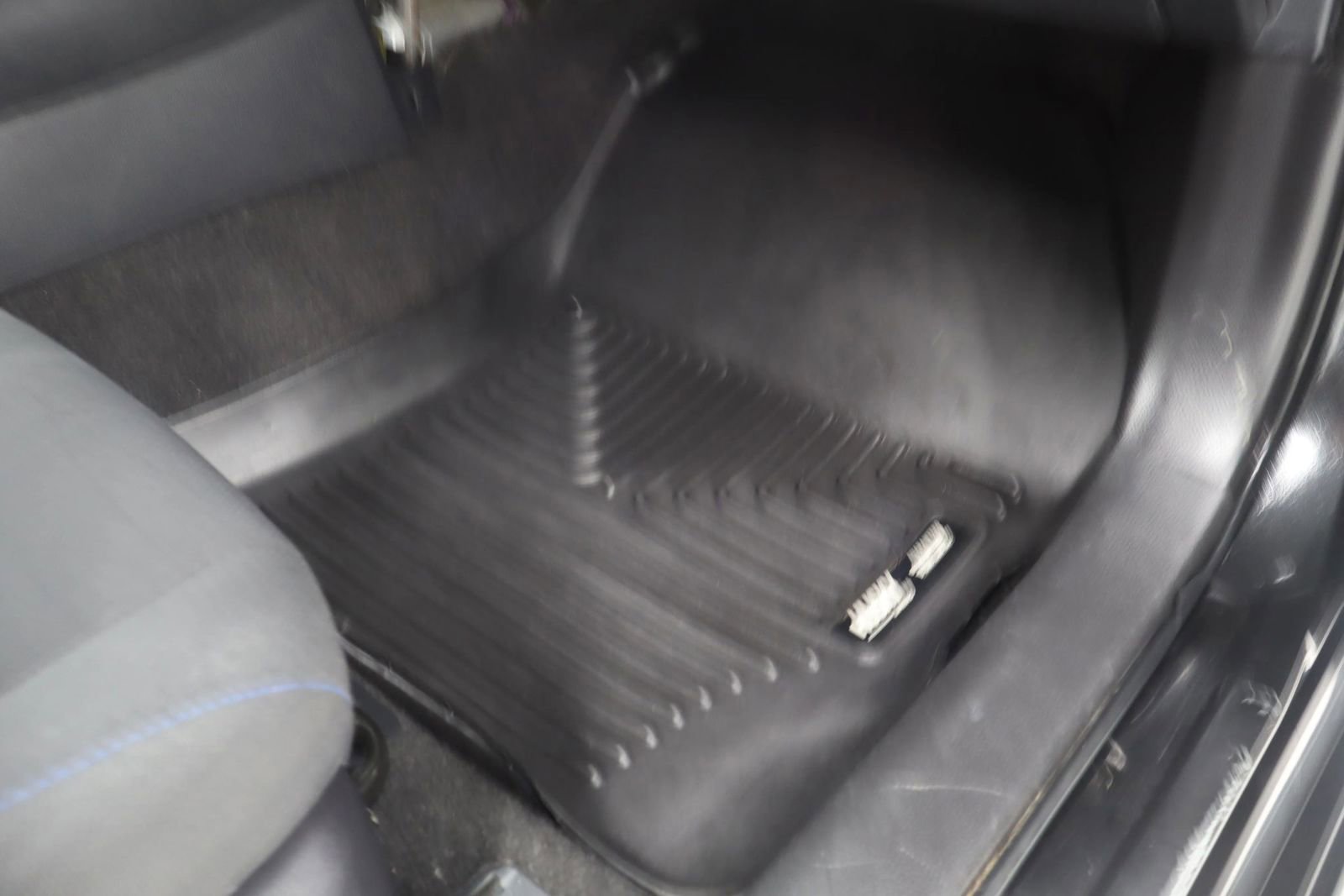 Used 2022 Toyota Corolla SE image 38