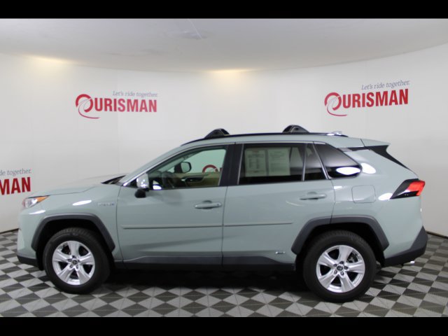 Used 2021 Toyota RAV4 XLE w/ Convenience Package AWD/4WD image 5