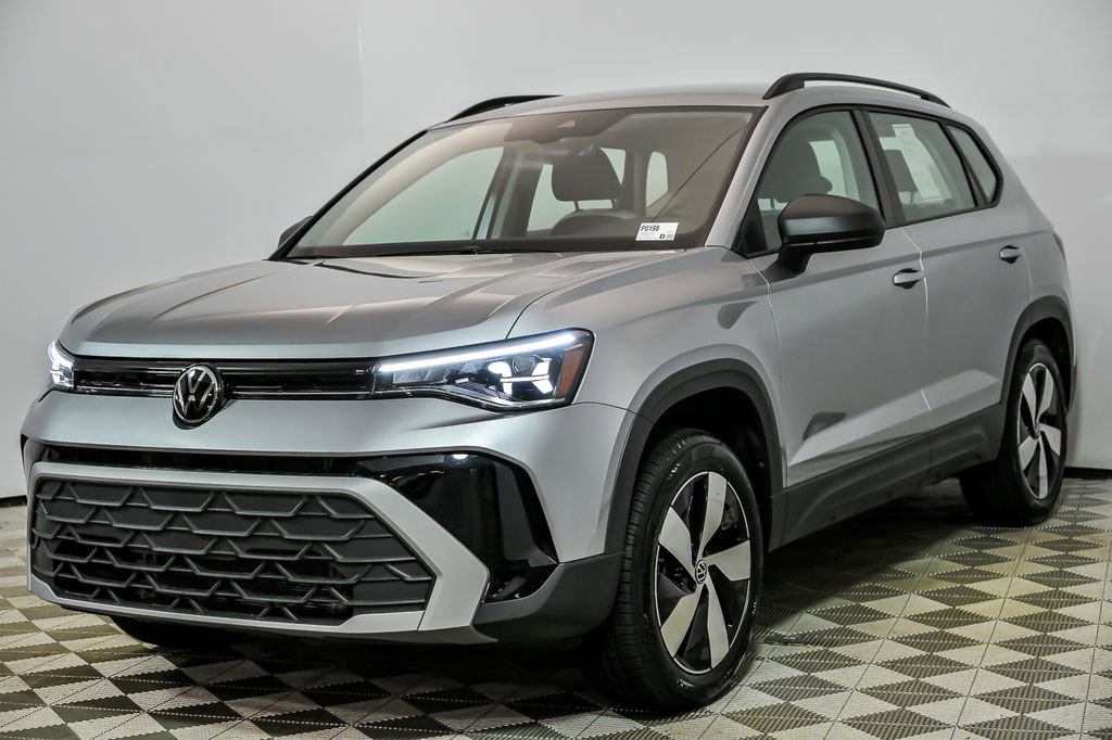 Used 2025 Volkswagen Taos S AWD/4WD image 5