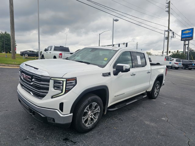 Used 2025 GMC Sierra 1500 SLT AWD/4WD image 3
