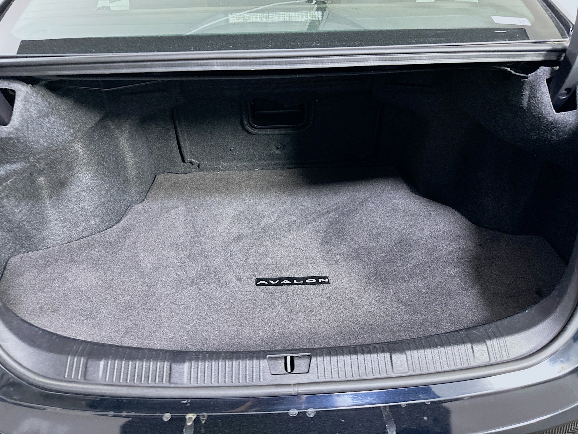 Used 2017 Toyota Avalon Limited w/ Carpet Mat Package FWD image 28