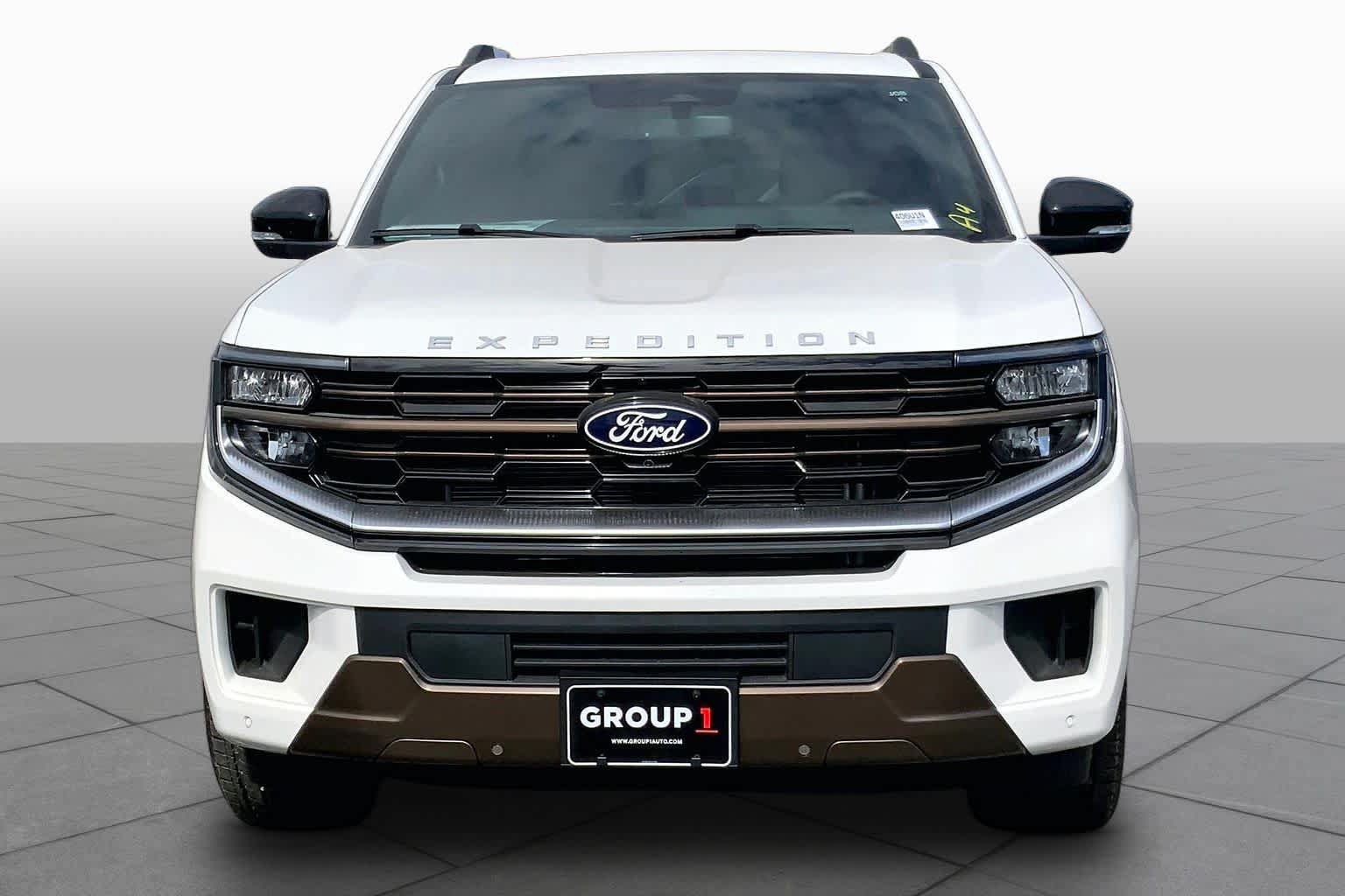 New 2027 Ford Expedition King Ranch RWD image 3