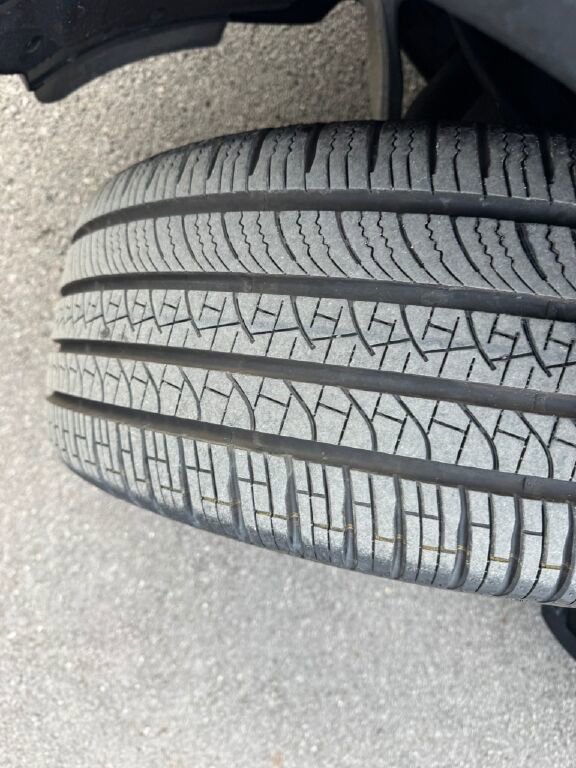 Used 2022 Ford Explorer Platinum w/ Technology Package image 24