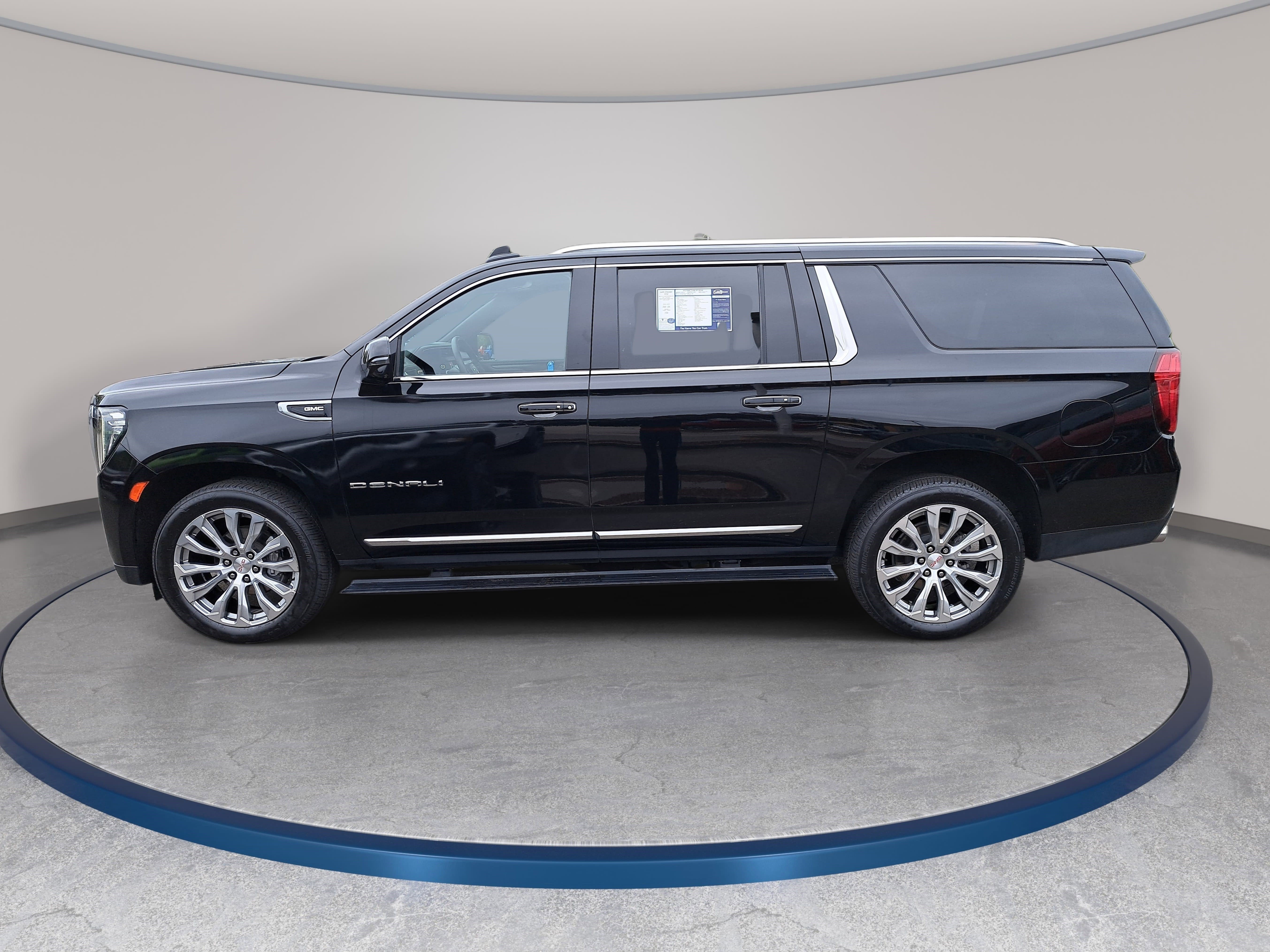 Used 2022 GMC Yukon XL Denali w/ Max Trailering Package AWD/4WD image 8