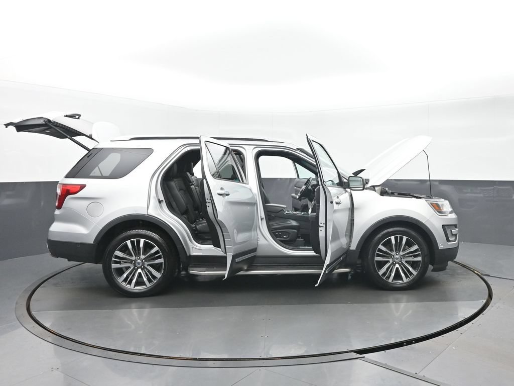 Used 2017 Ford Explorer Platinum AWD/4WD image 39