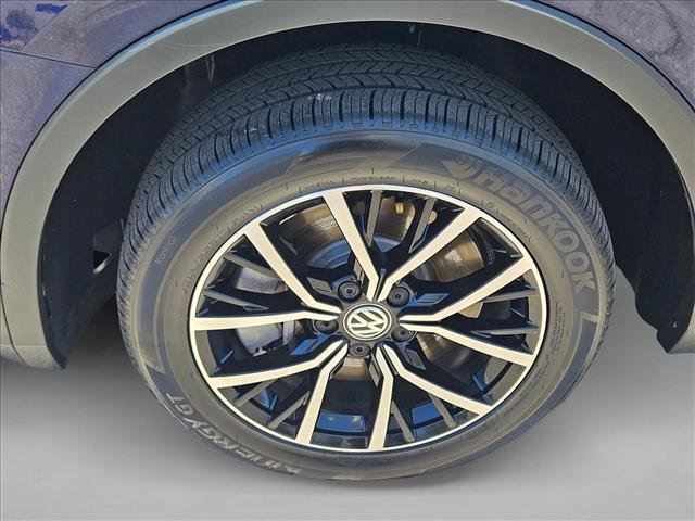 Used 2021 Volkswagen Tiguan SE FWD image 22