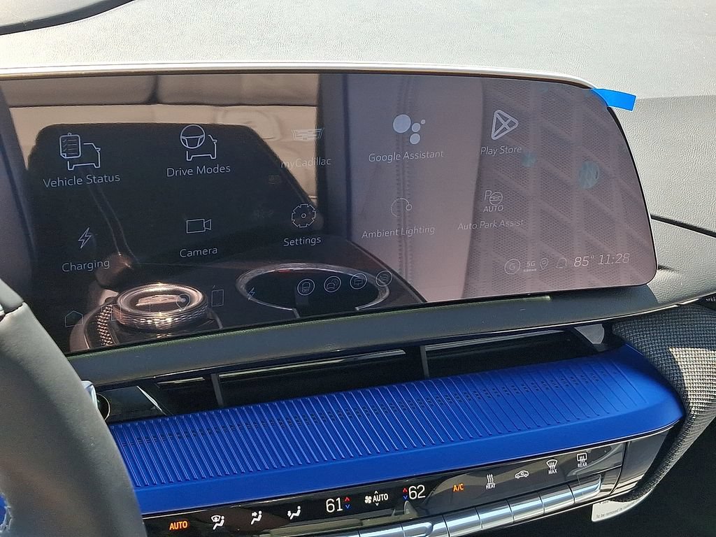 New 2026 Cadillac Optiq V AWD/4WD image 8