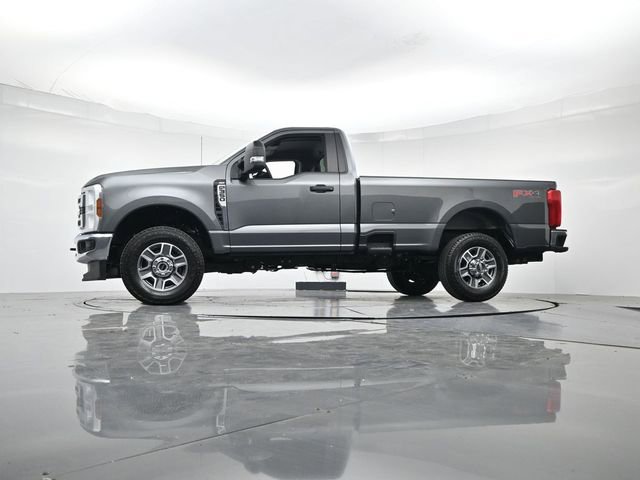 Certified 2025 Ford F350 XLT w/ FX4 Off-Road Package AWD/4WD image 32