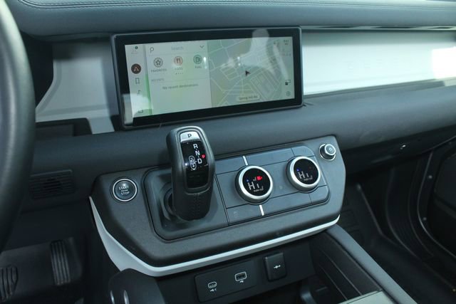 Used 2023 Land Rover Defender 110 image 16