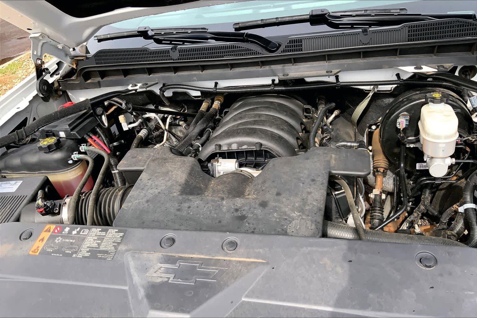 Used 2018 Chevrolet Silverado 1500 LT w/ Texas Edition AWD/4WD image 32
