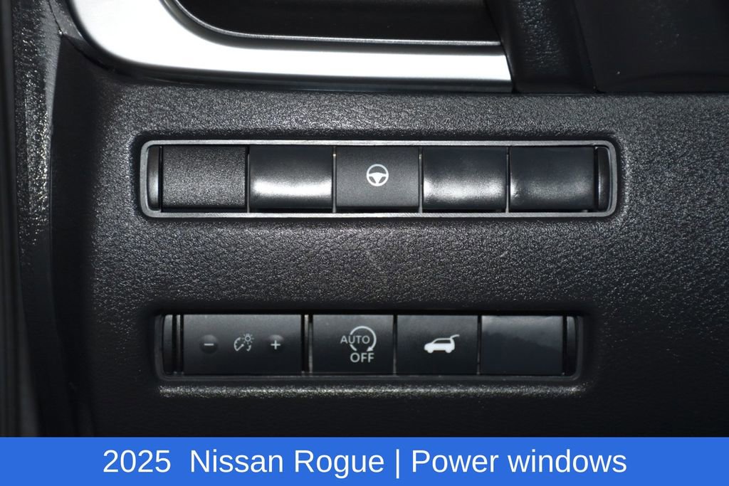 Used 2025 Nissan Rogue SV AWD/4WD image 9