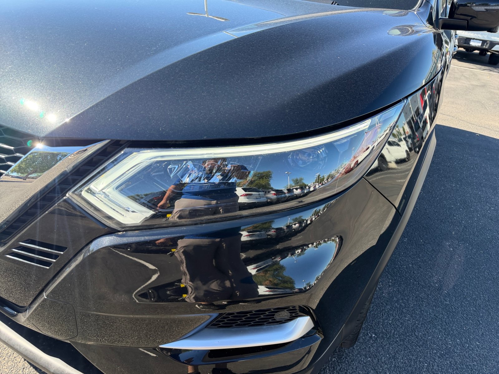 Used 2021 Nissan Rogue Sport SL w/ Premium Package FWD image 9