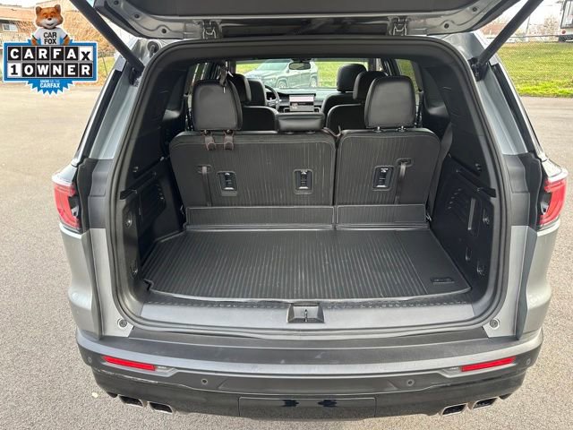 Used 2024 GMC Acadia AT4 w/ Luxury Package image 12