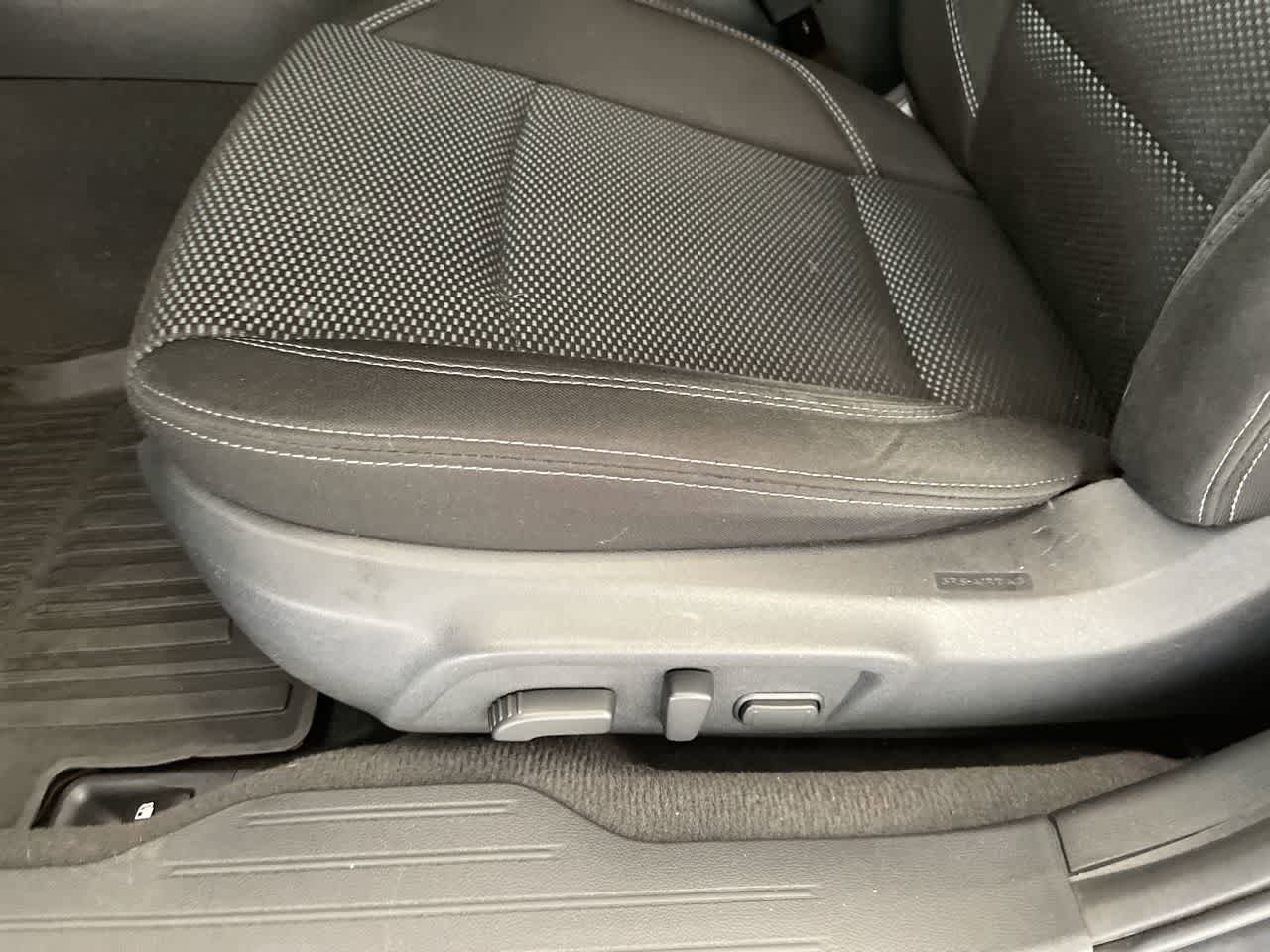 Used 2018 Subaru Outback 2.5i Premium AWD/4WD image 12