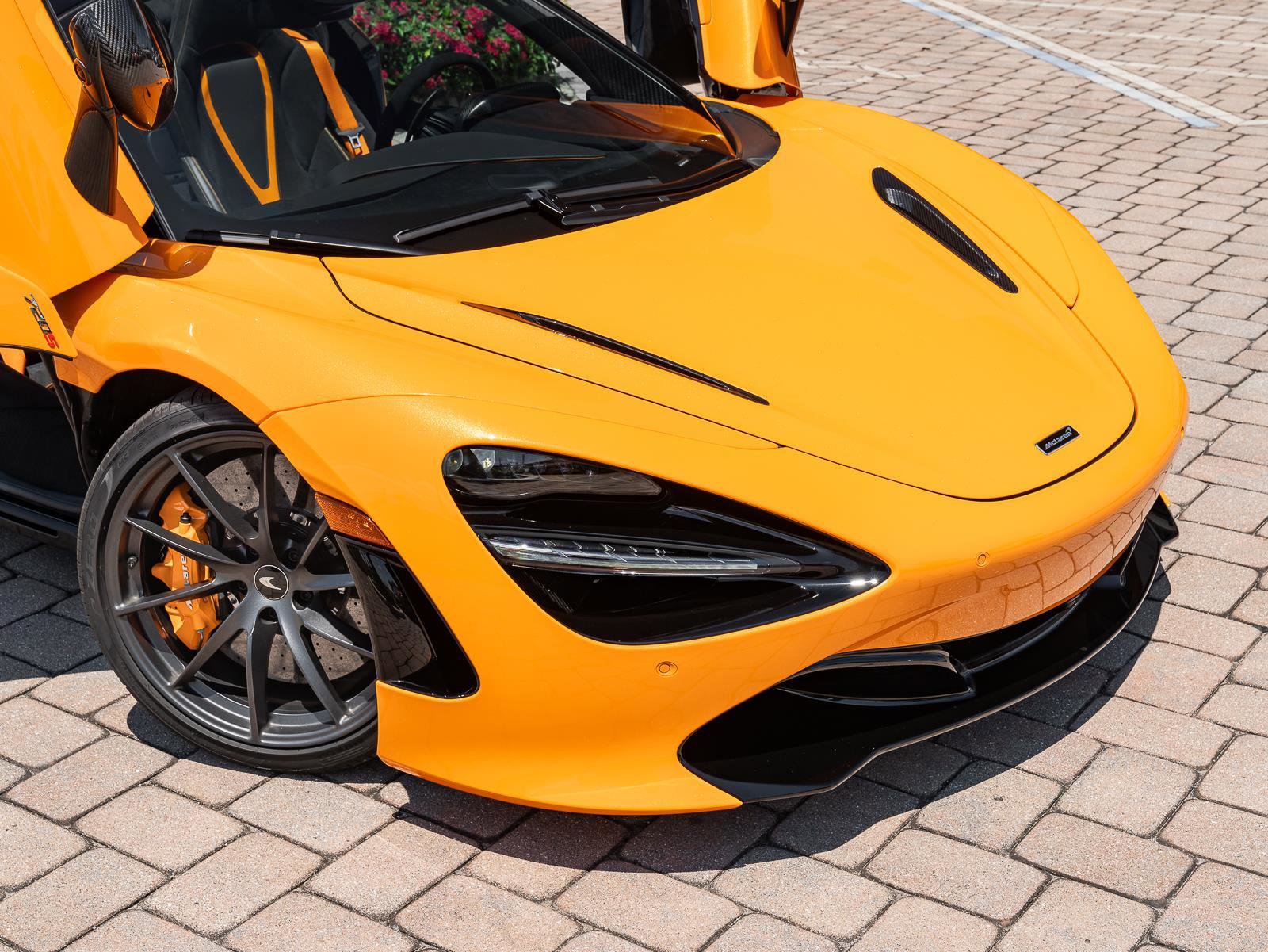 Used 2022 McLaren 720S Performance RWD image 7
