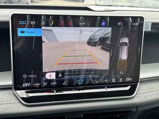 New 2026 Volkswagen Tiguan SE R-Line FWD image 23