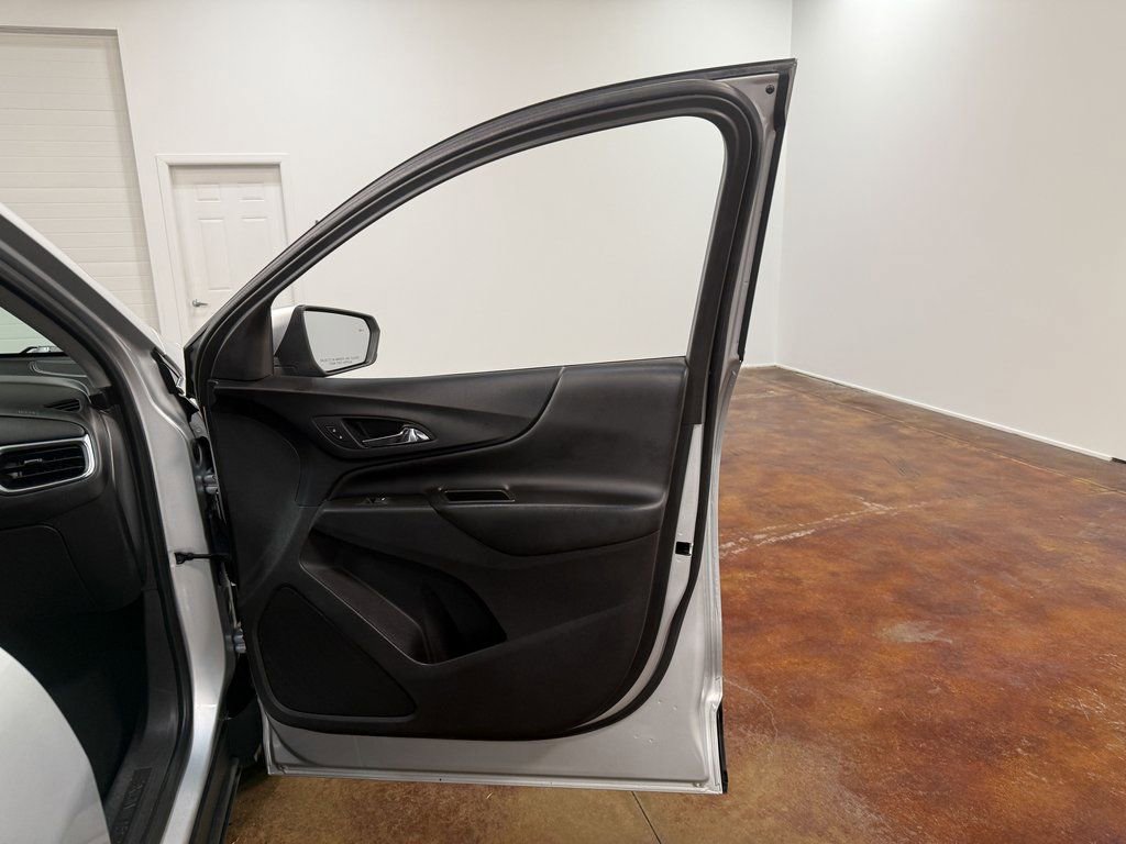 Used 2022 Chevrolet Equinox LT image 61