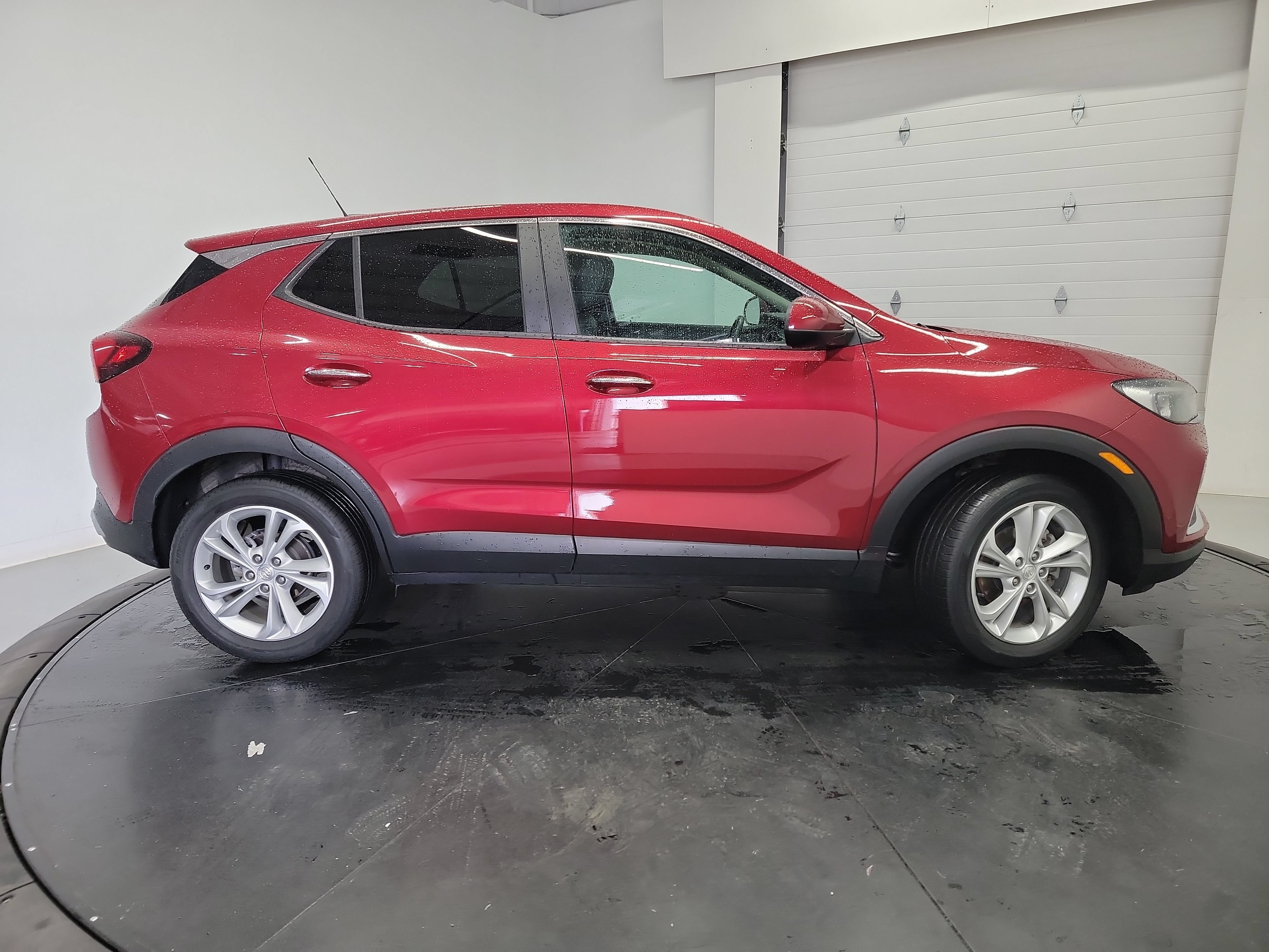 Used 2020 Buick Encore GX Preferred w/ Cold Weather Comfort Package AWD/4WD image 11