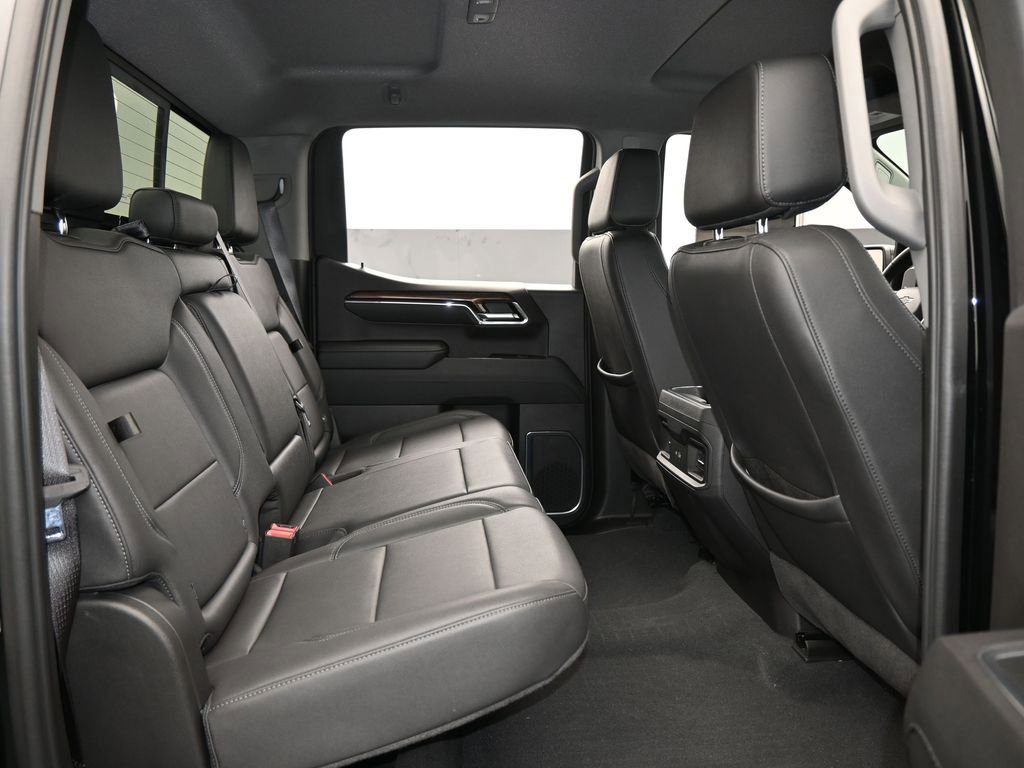 Used 2024 Chevrolet Silverado 1500 LT Trail Boss w/ Convenience Package II image 43