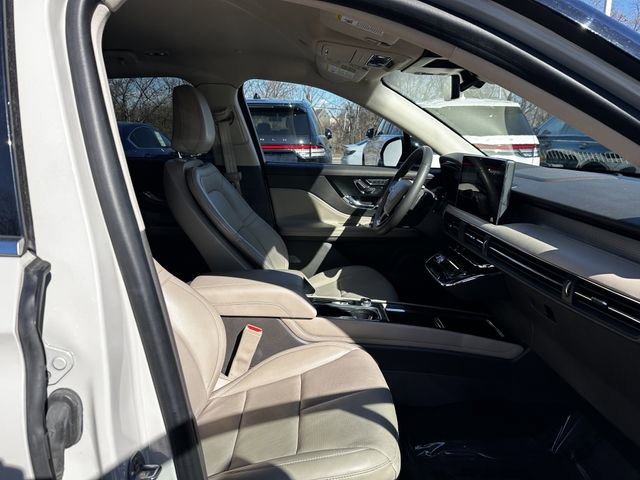 Certified 2024 Lincoln Corsair AWD w/ Equipment Group 101A image 34