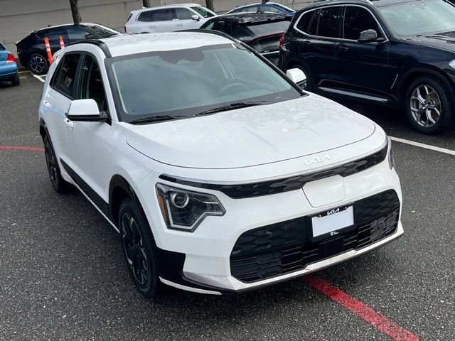 Certified 2025 Kia Niro Wind FWD image 7