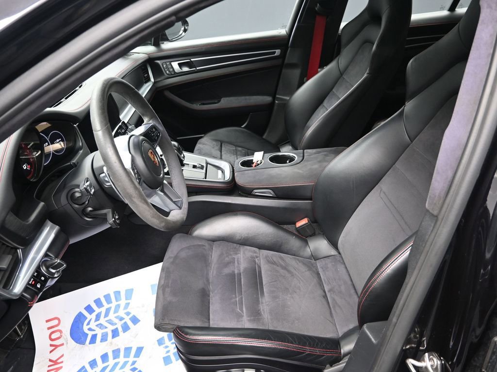 Used 2019 Porsche Panamera GTS image 15