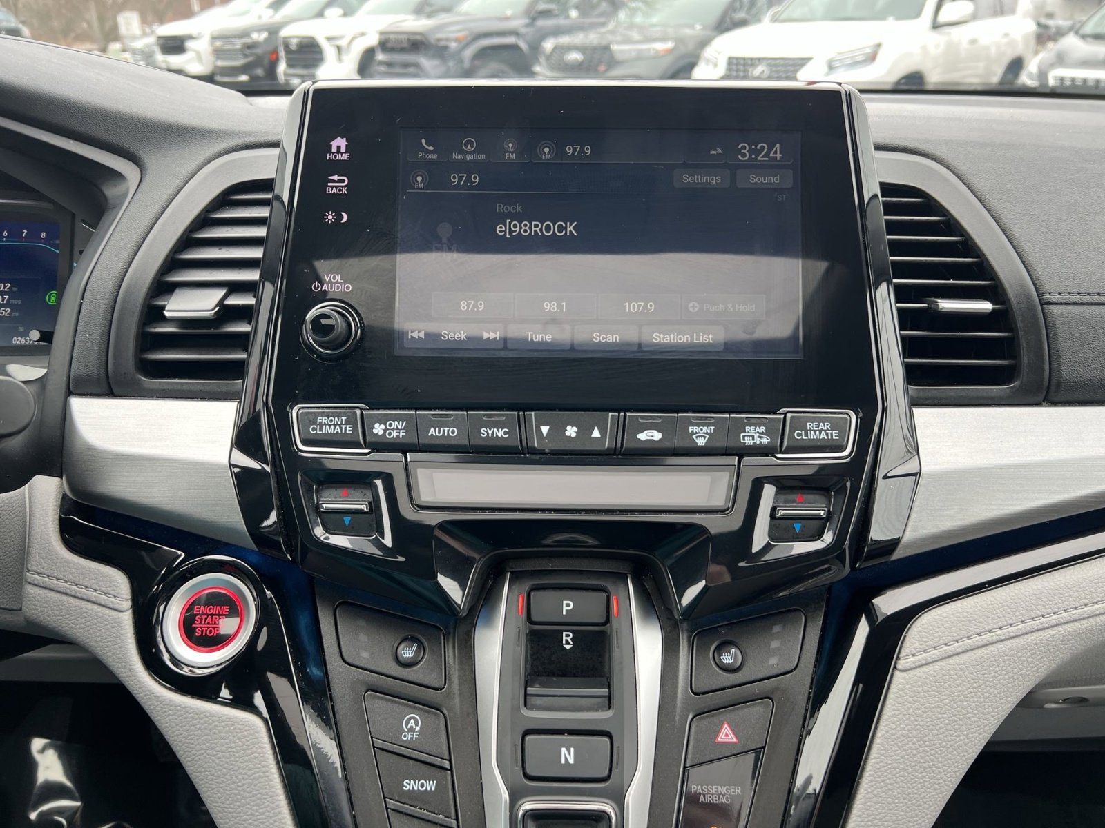 Used 2023 Honda Odyssey Touring image 18