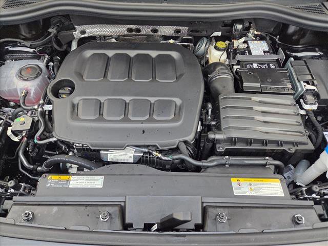 New 2026 Volkswagen Tiguan SE R-Line image 16