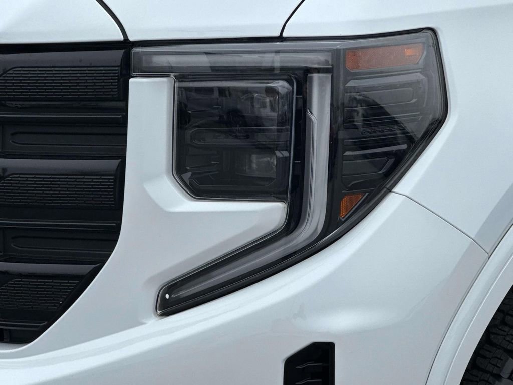 Used 2024 GMC Sierra 1500 Elevation w/ LPO, Elevation Black Package AWD/4WD image 28