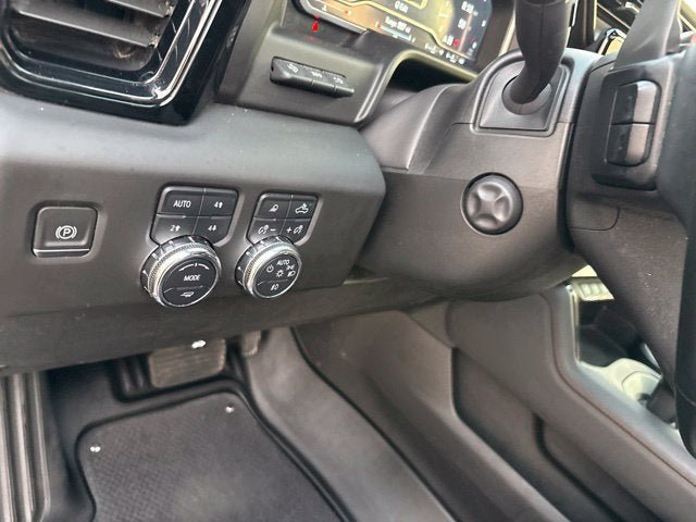 Used 2024 GMC Sierra 1500 AT4 w/ Technology Package AWD/4WD image 27