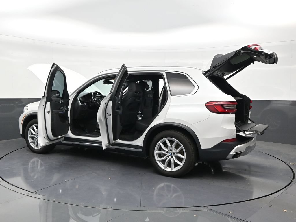 Used 2019 BMW X5 xDrive40i w/ Convenience Package AWD/4WD image 31