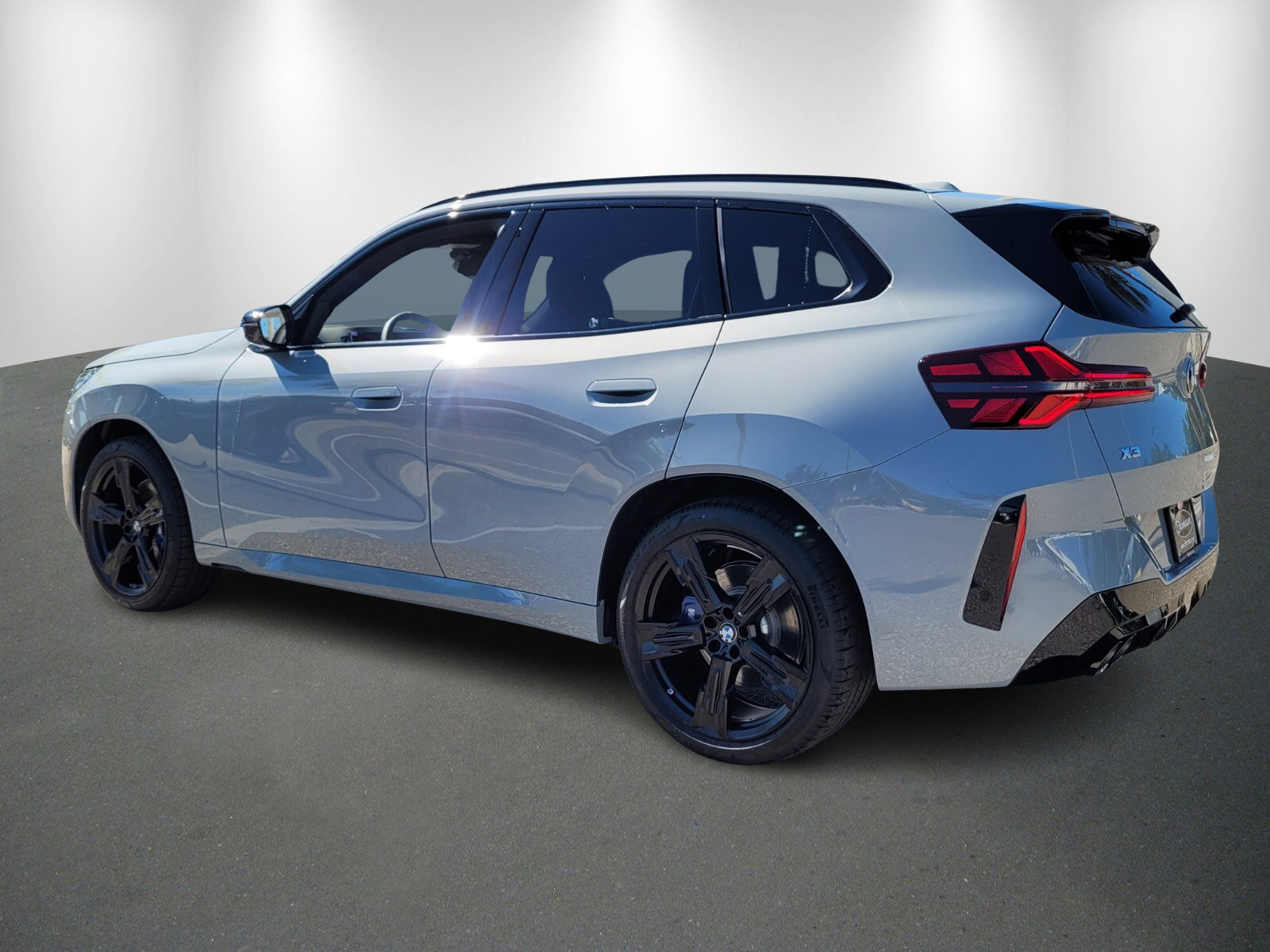 Used 2026 BMW X3 M50 w/ Premium Package image 5