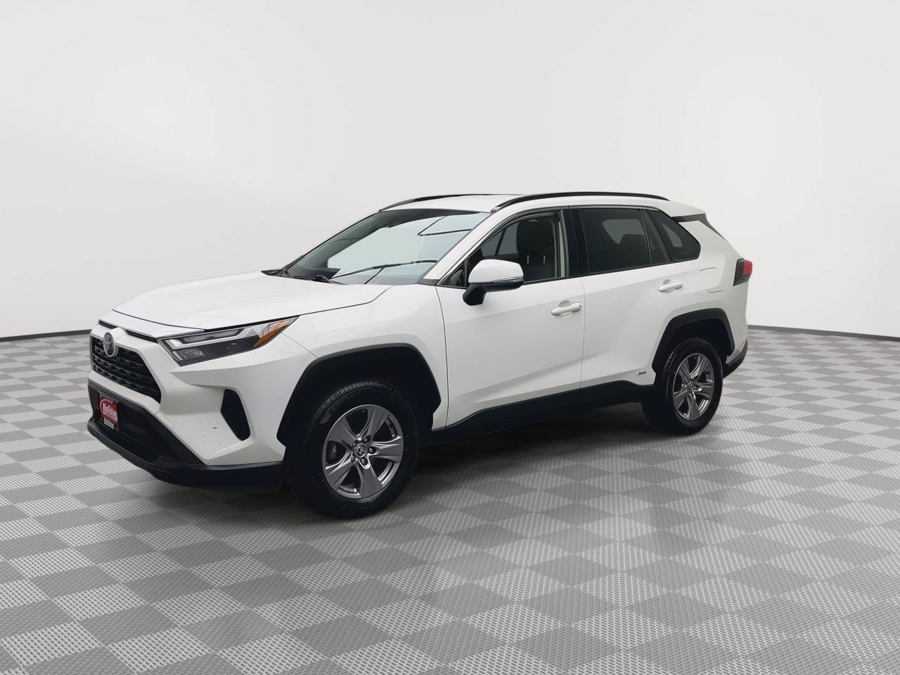 Used 2022 Toyota RAV4 XLE w/ XLE Grade Weather Package AWD/4WD image 33