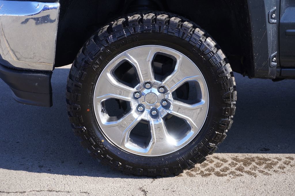 Used 2017 Chevrolet Silverado 1500 LT image 10
