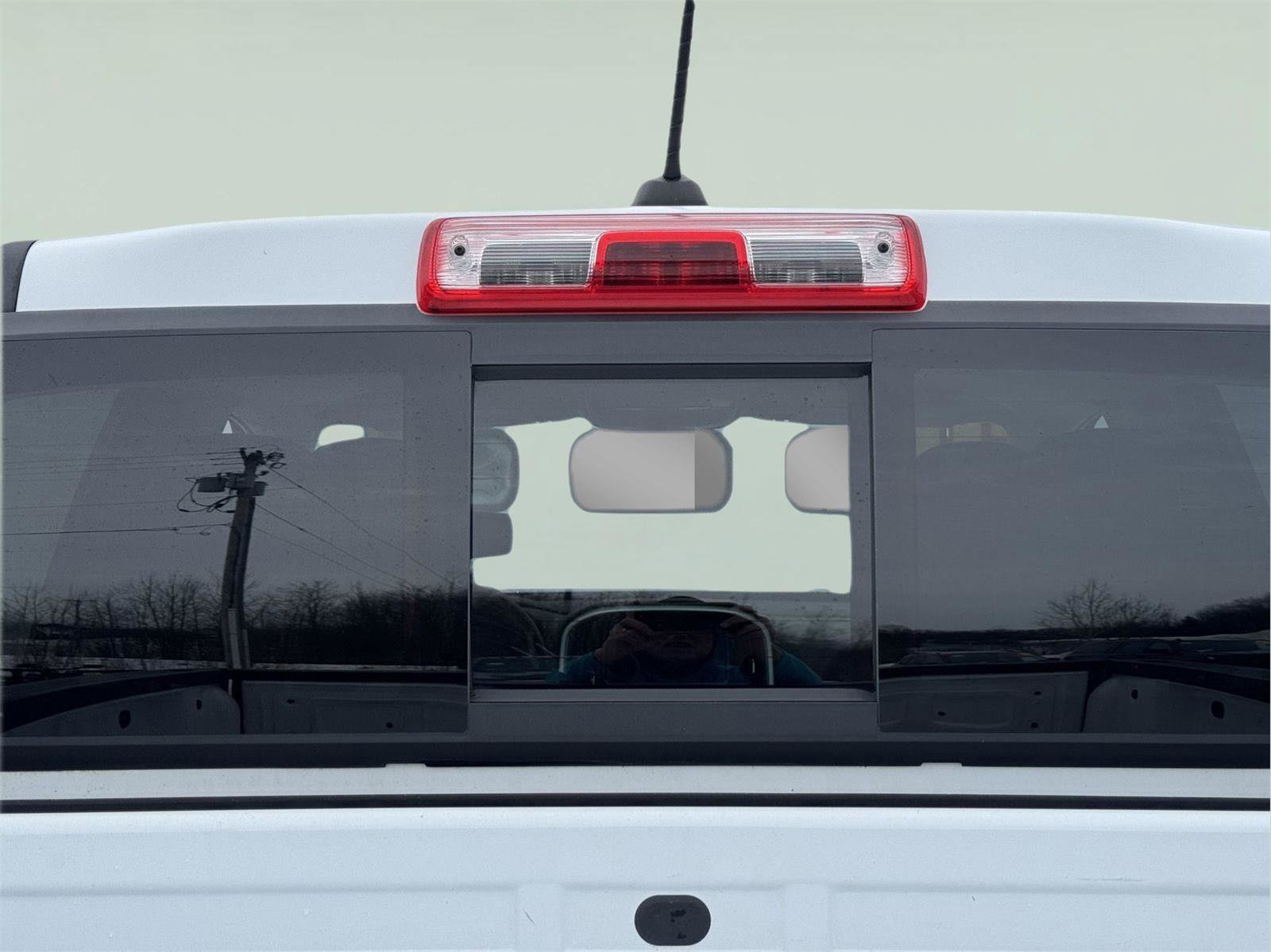 Used 2021 Chevrolet Colorado LT w/ LT Convenience Package image 11