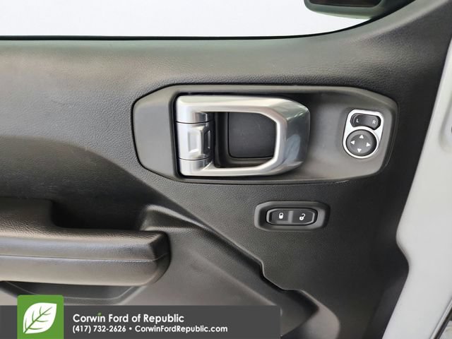 Used 2021 Jeep Wrangler Unlimited Rubicon w/ LED Lighting Group AWD/4WD image 19