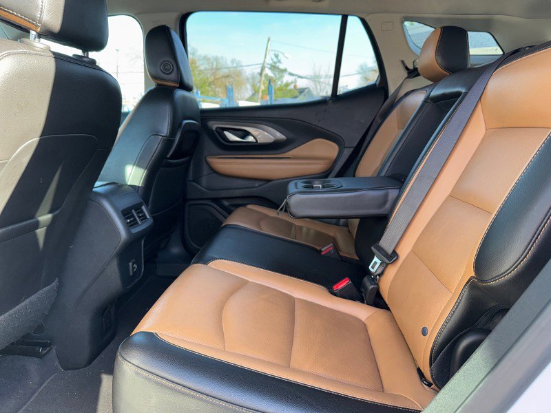 Used 2021 GMC Terrain SLT image 34