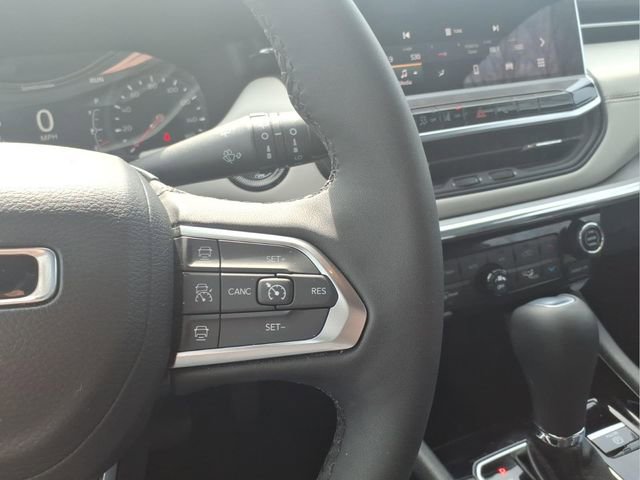 Used 2024 Jeep Compass Limited image 15