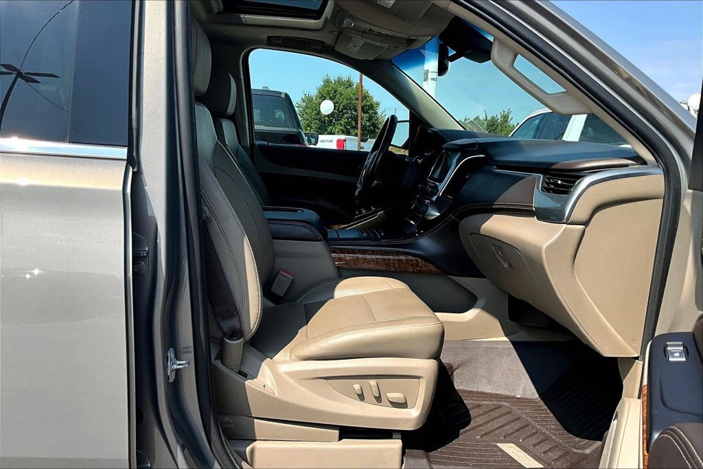 Used 2019 Chevrolet Tahoe Premier AWD/4WD image 7