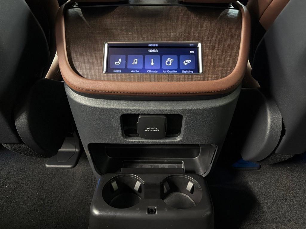 New 2026 Lincoln Navigator Reserve AWD/4WD image 35