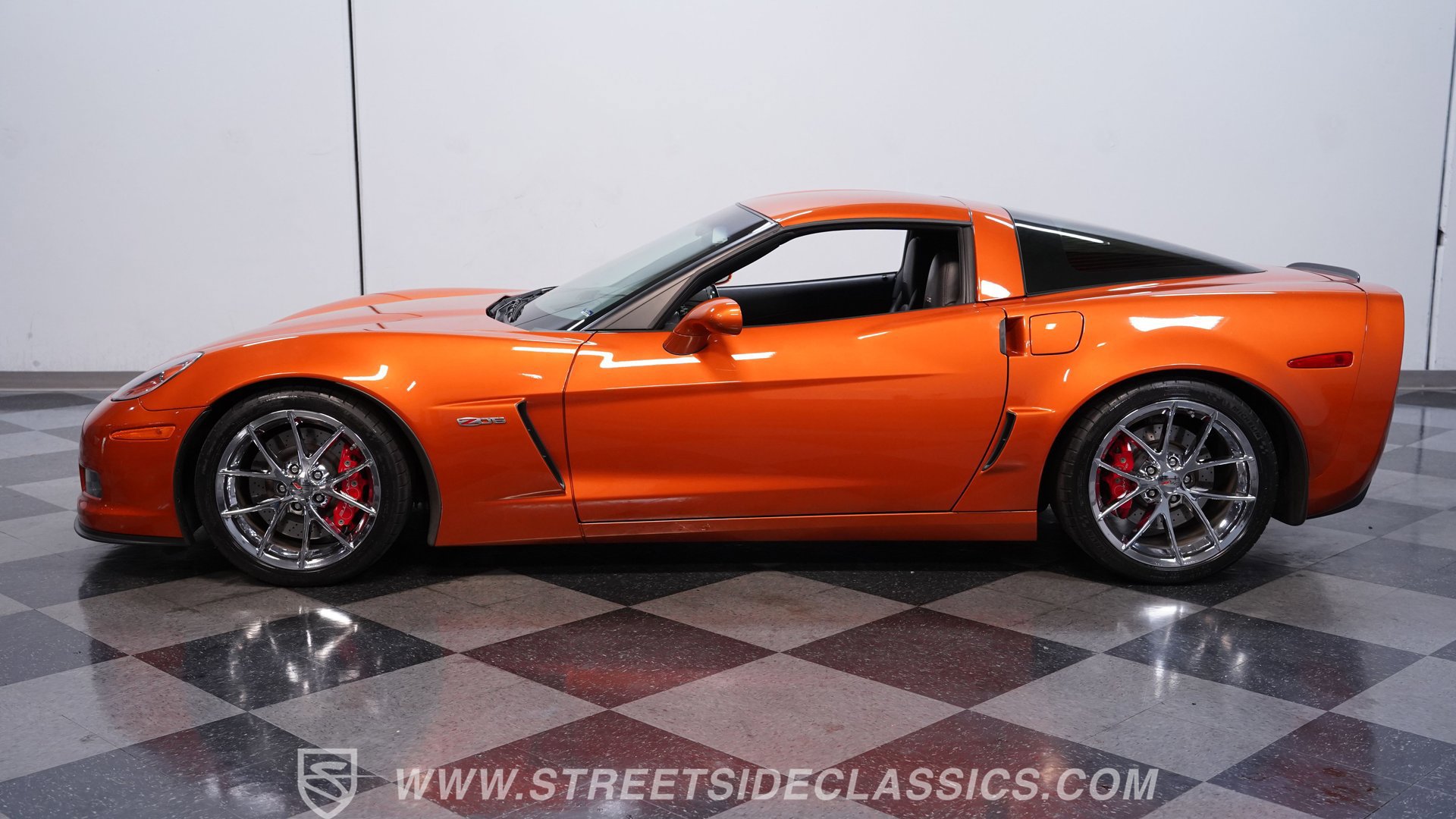 Used 2008 Chevrolet Corvette Z06 w/ Preferred Equipment Group RWD image 2