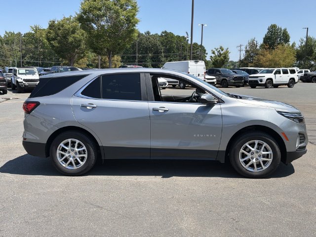 Used 2024 Chevrolet Equinox LT AWD/4WD image 13